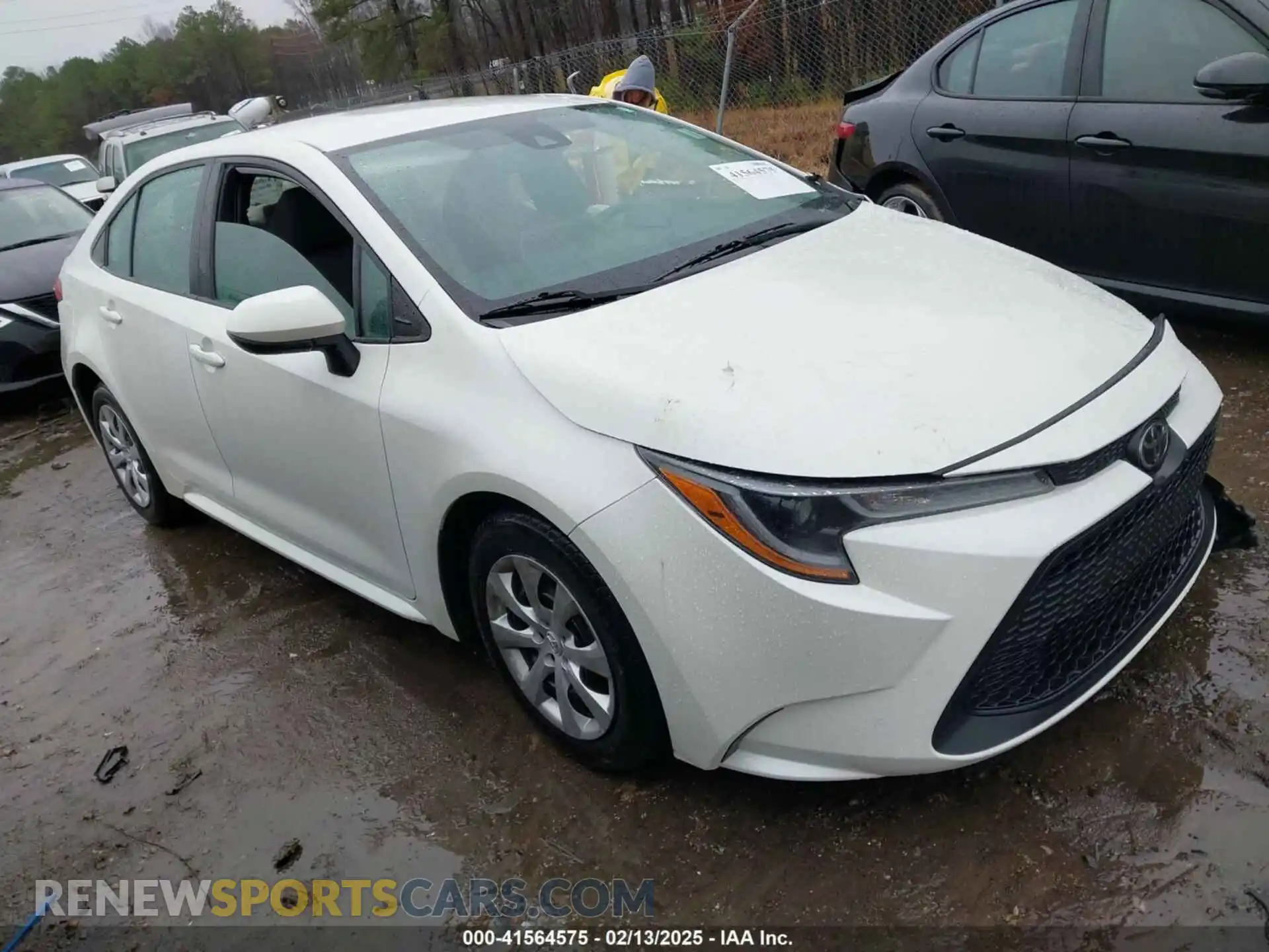 1 Photograph of a damaged car 5YFEPMAE9MP270195 TOYOTA COROLLA 2021