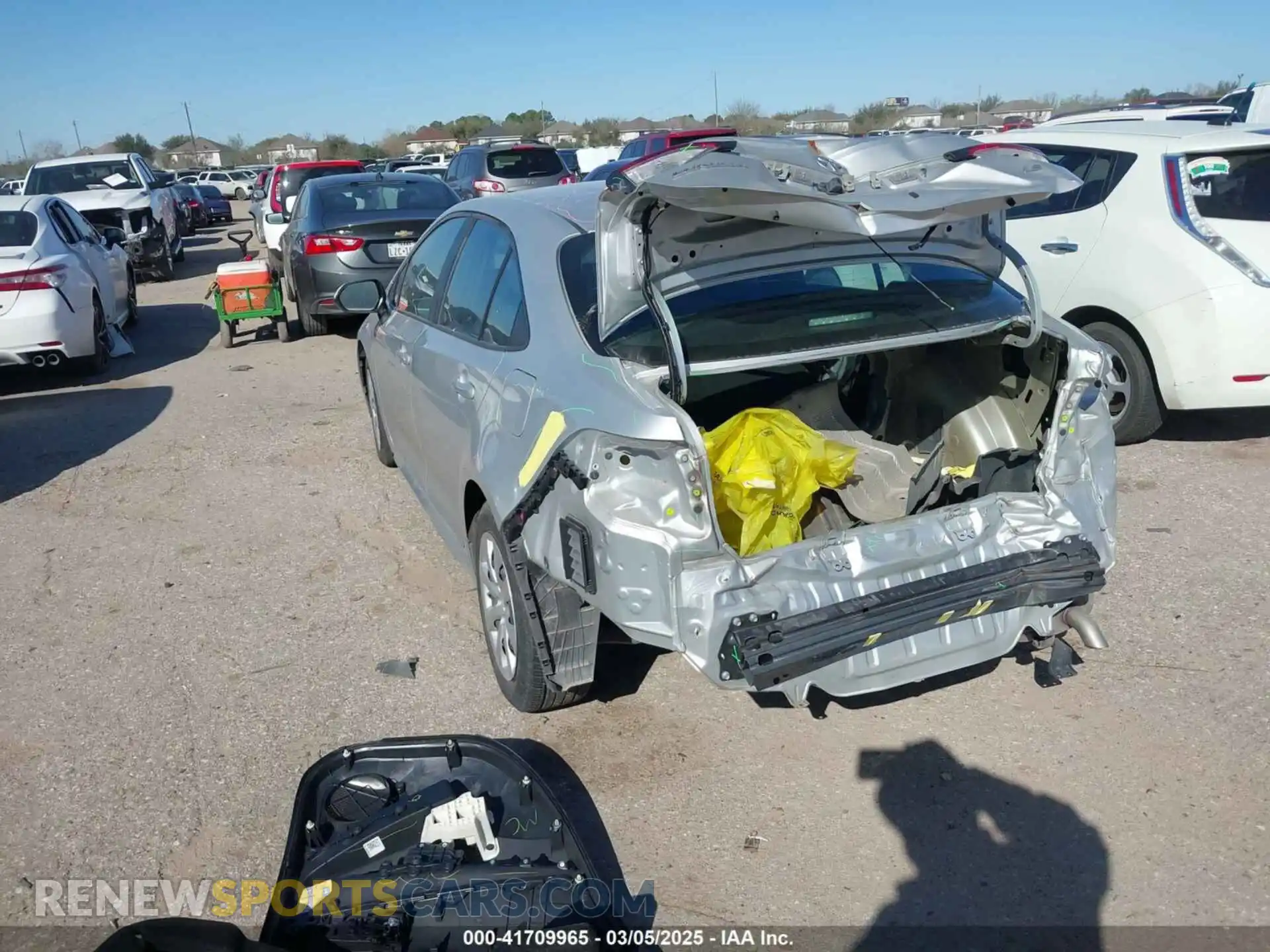 3 Photograph of a damaged car 5YFEPMAEXMP158215 TOYOTA COROLLA 2021
