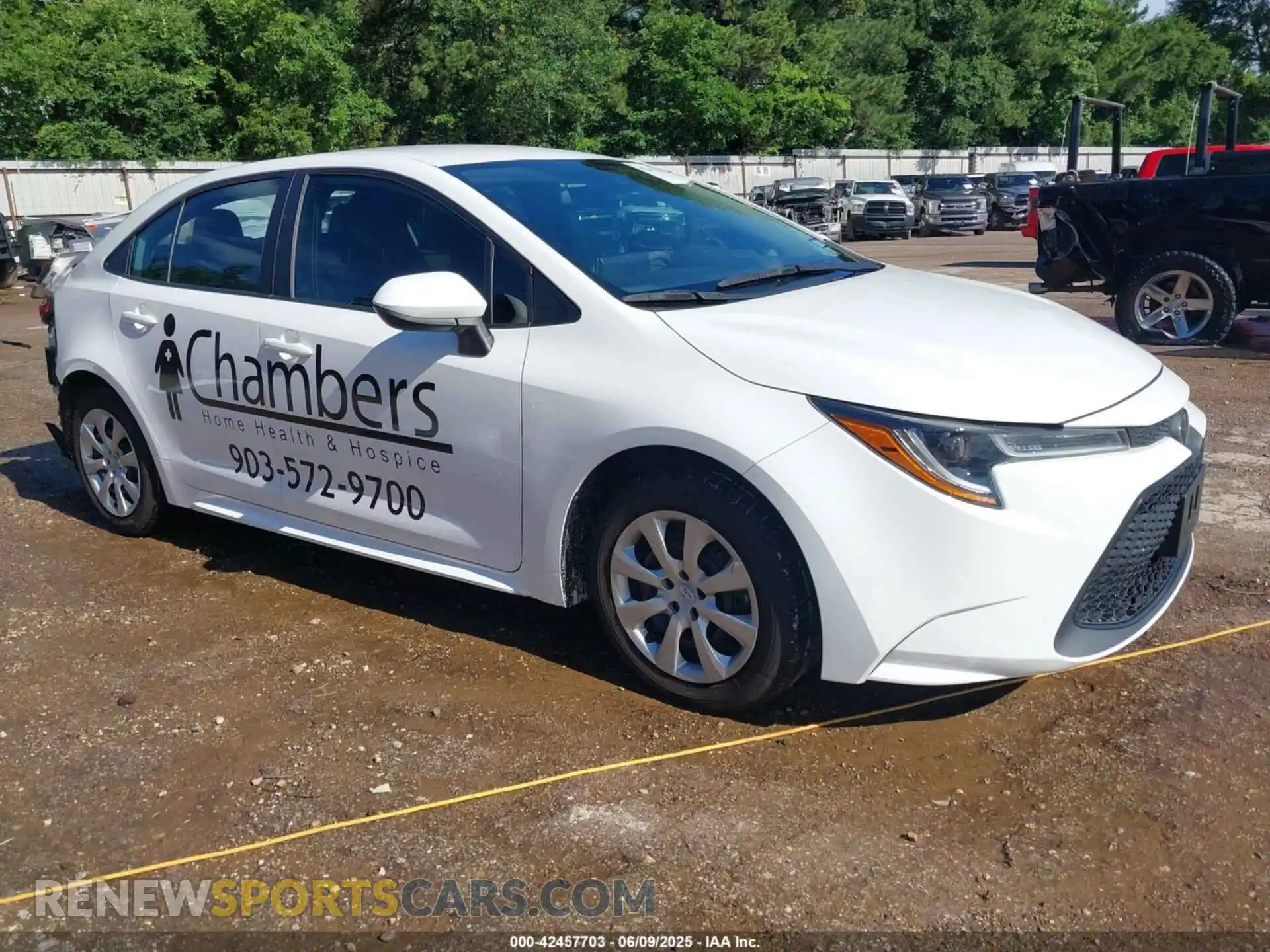 1 Photograph of a damaged car 5YFEPMAEXMP191201 TOYOTA COROLLA 2021
