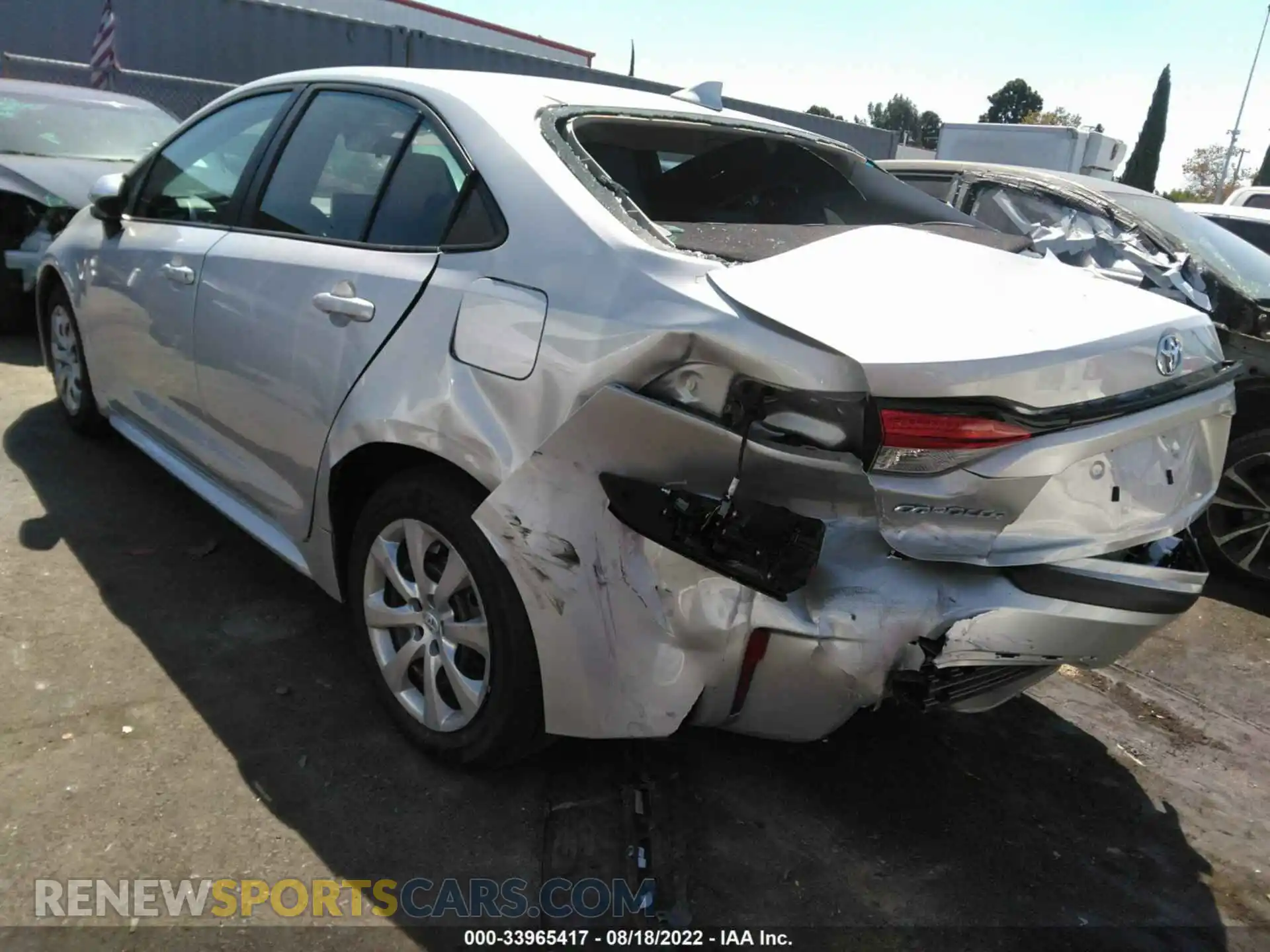 3 fotografías del automóvil dañado 5YFEPMAEXMP214606 TOYOTA COROLLA 2021