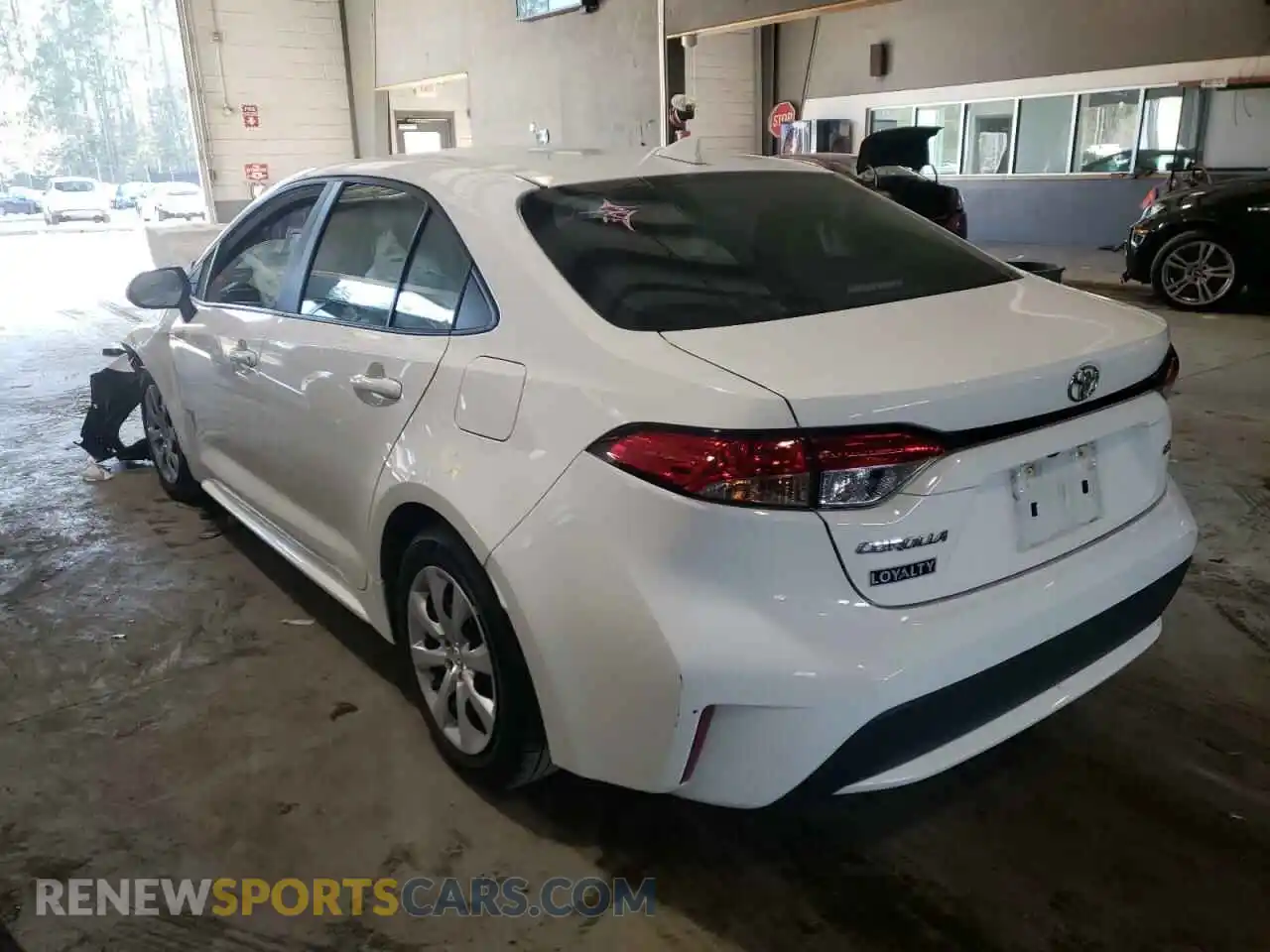 3 Photograph of a damaged car 5YFEPMAEXMP226349 TOYOTA COROLLA 2021