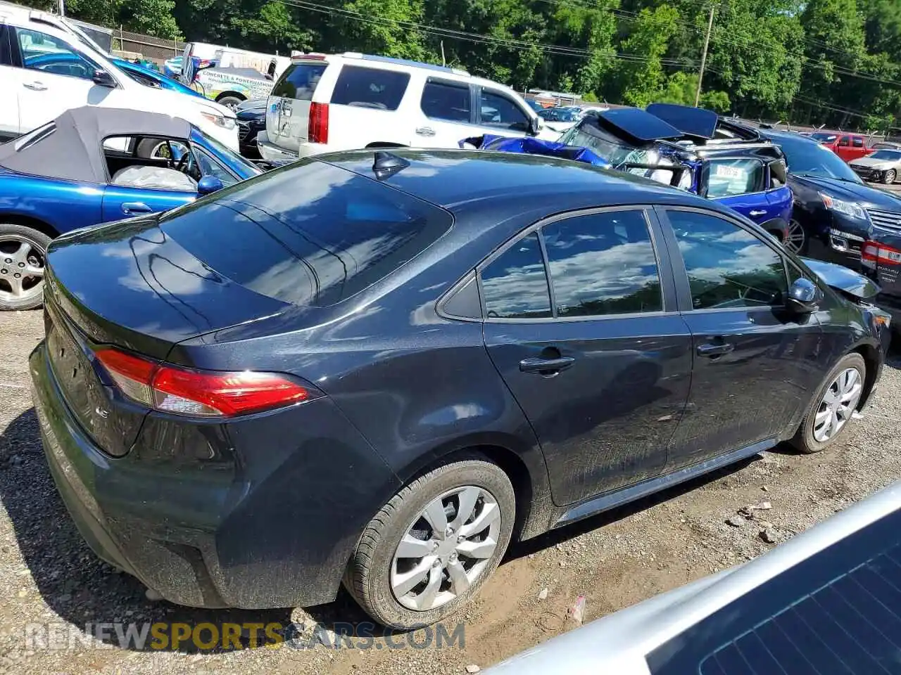 3 fotografías del automóvil dañado 5YFEPMAEXMP238761 TOYOTA COROLLA 2021