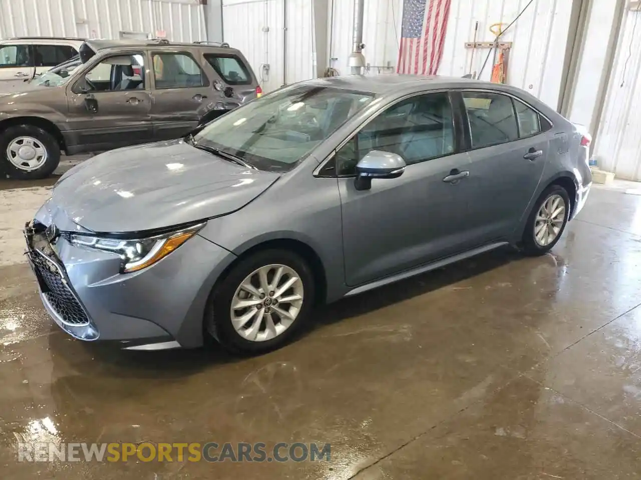 1 Photograph of a damaged car 5YFFPMAE3MP159131 TOYOTA COROLLA 2021