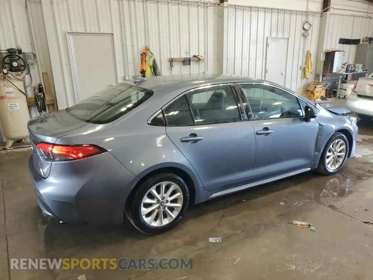 3 Photograph of a damaged car 5YFFPMAE3MP159131 TOYOTA COROLLA 2021