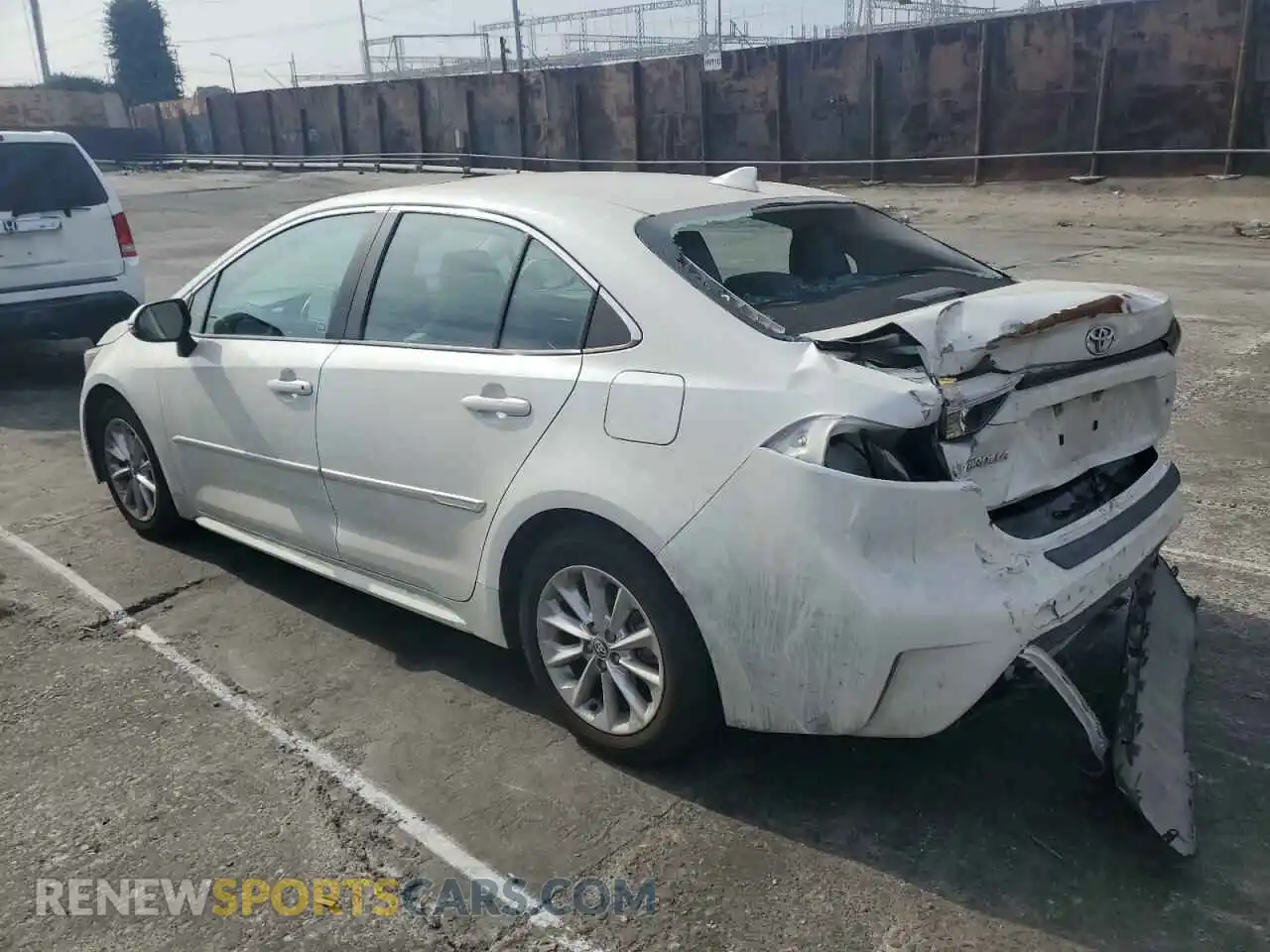 2 Photograph of a damaged car 5YFFPMAE4MP259108 TOYOTA COROLLA 2021