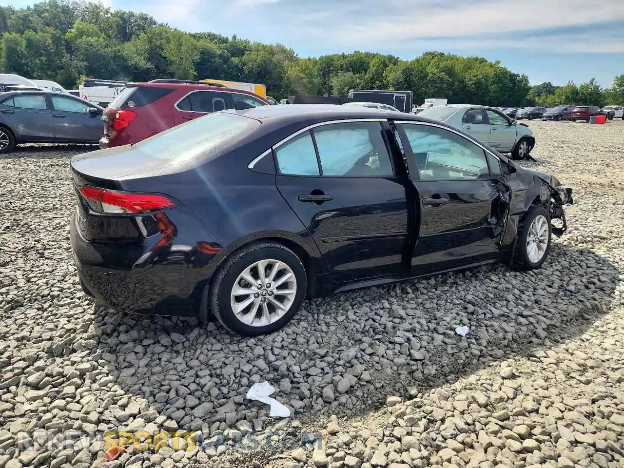 3 Фотография поврежденного автомобиля 5YFFPMAE7MP189247 TOYOTA COROLLA 2021
