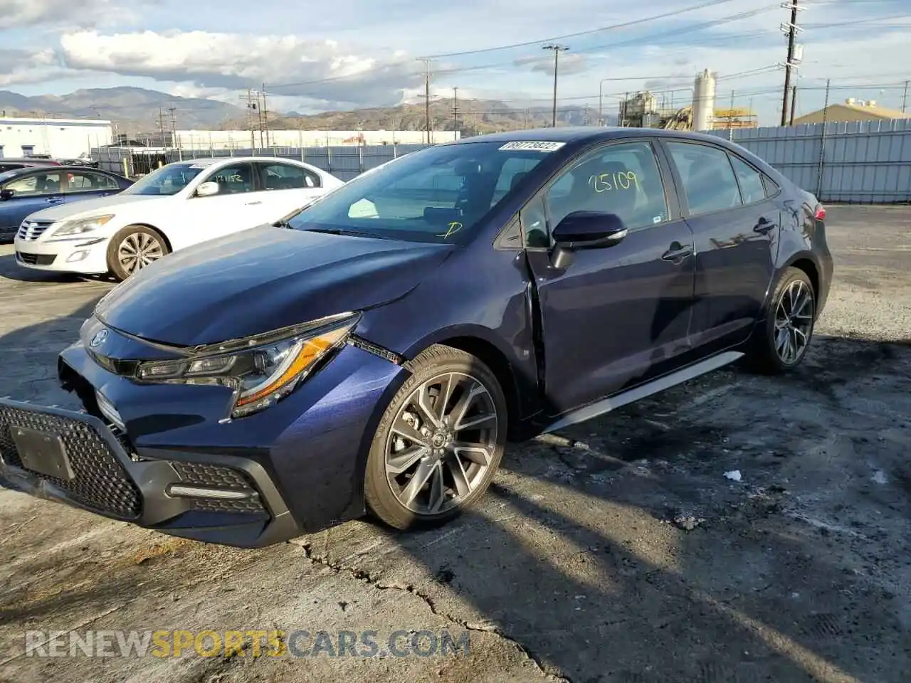 1 Photograph of a damaged car 5YFS4MCE0MP066992 TOYOTA COROLLA 2021