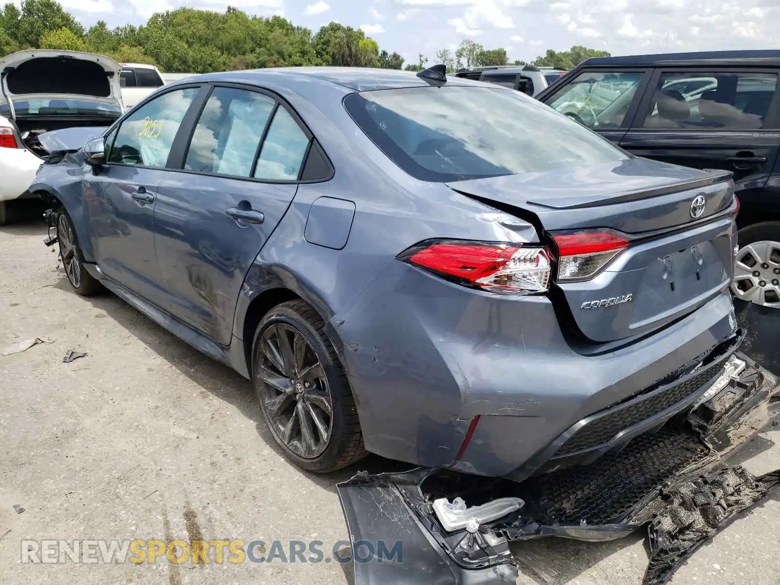 3 fotografías del automóvil dañado 5YFS4MCE0MP091066 TOYOTA COROLLA 2021