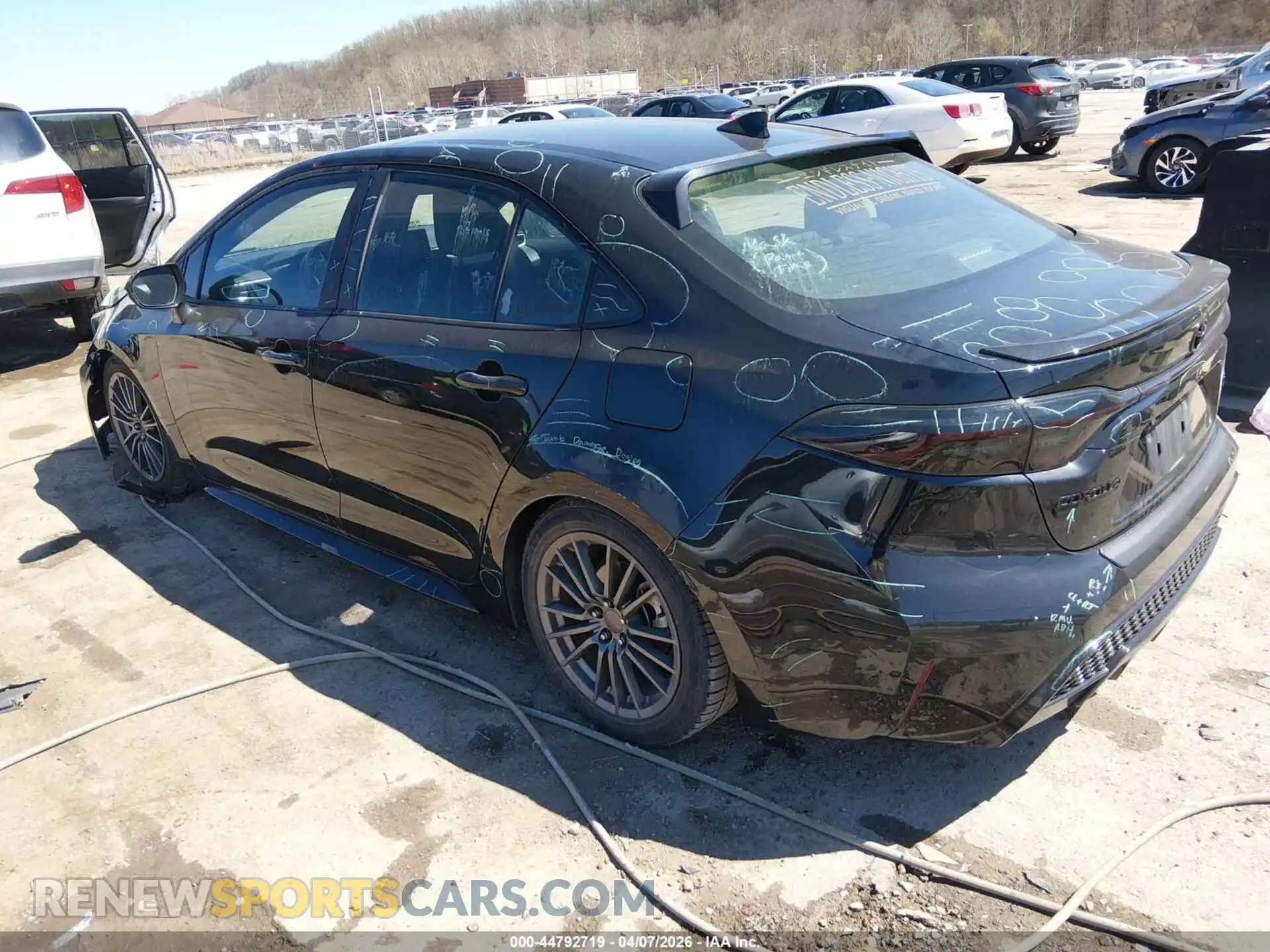 3 Photograph of a damaged car 5YFS4MCE1MP063485 TOYOTA COROLLA 2021