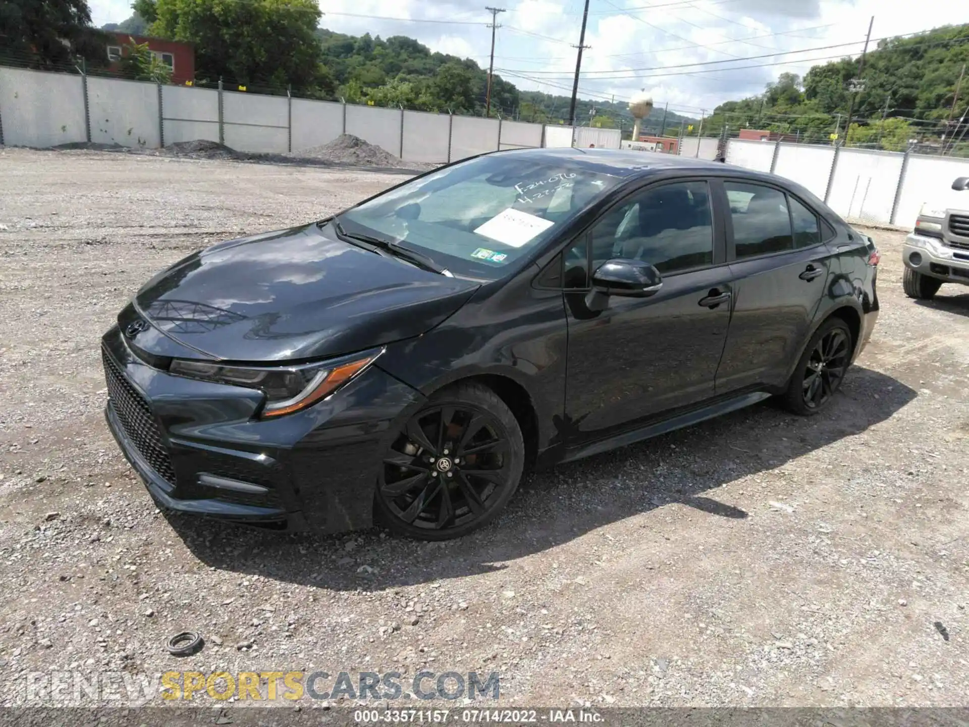 2 fotografías del automóvil dañado 5YFS4MCE1MP075507 TOYOTA COROLLA 2021