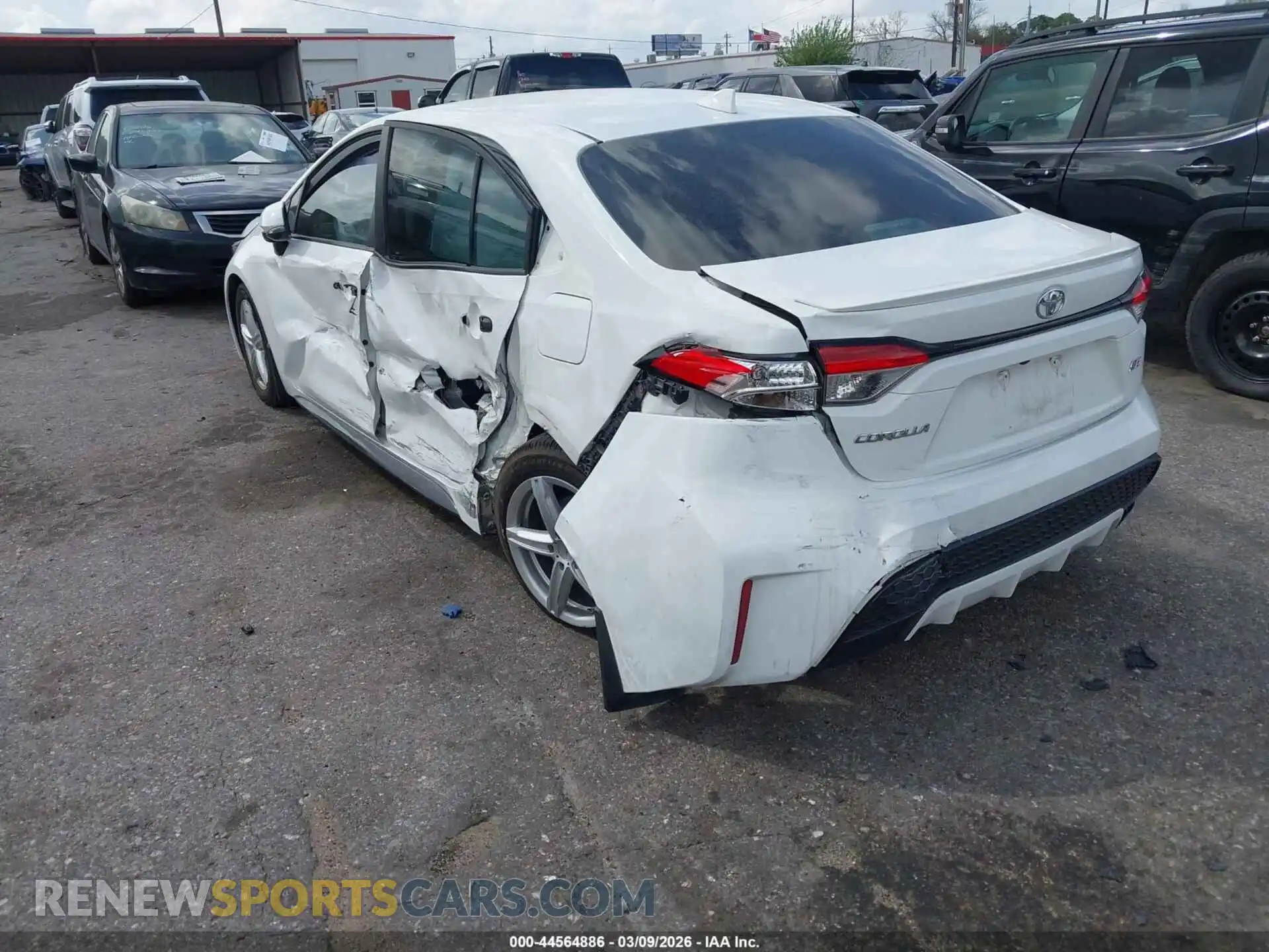 3 Photograph of a damaged car 5YFS4MCE1MP084921 TOYOTA COROLLA 2021