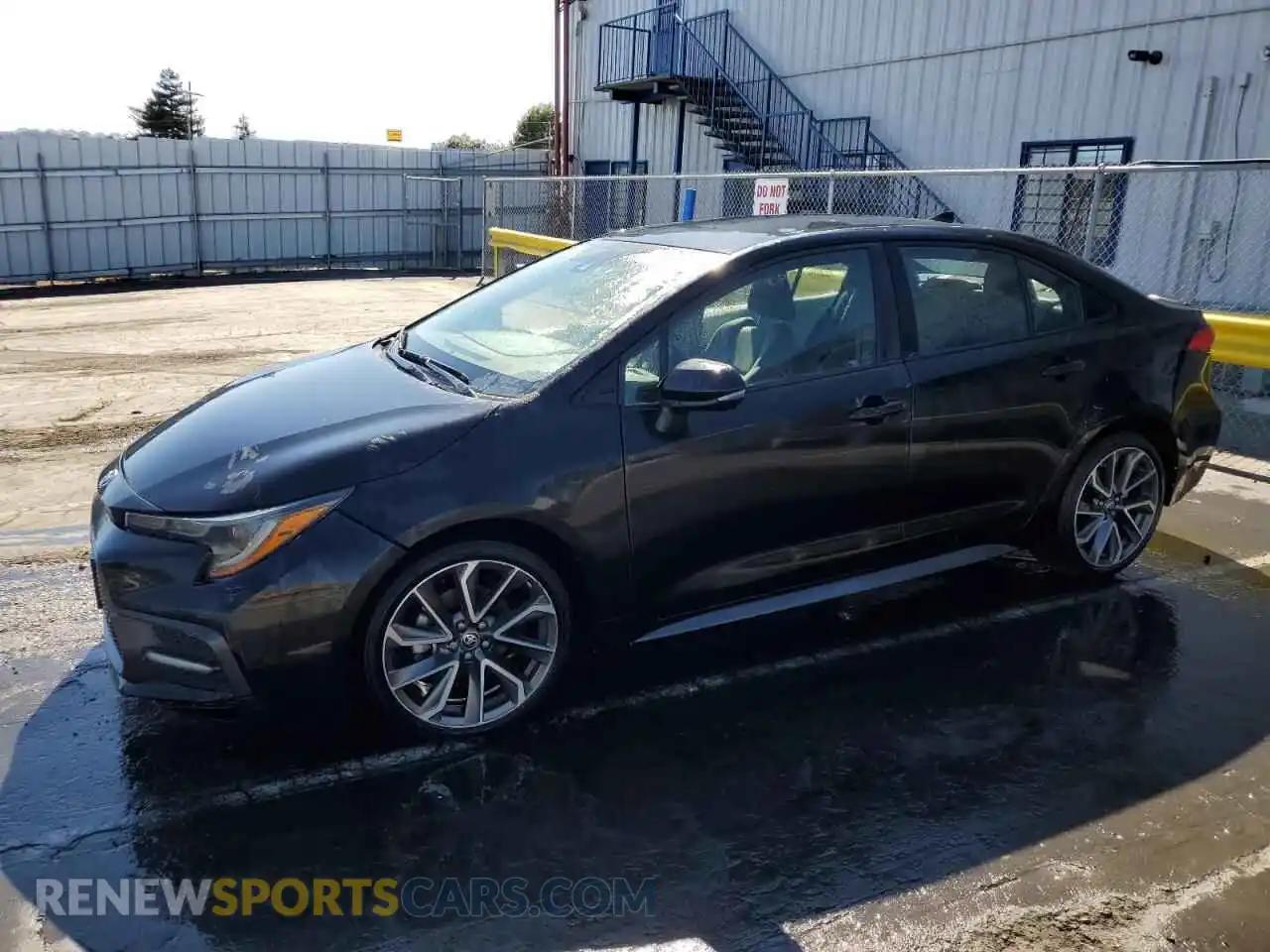 1 Photograph of a damaged car 5YFS4MCE1MP092601 TOYOTA COROLLA 2021