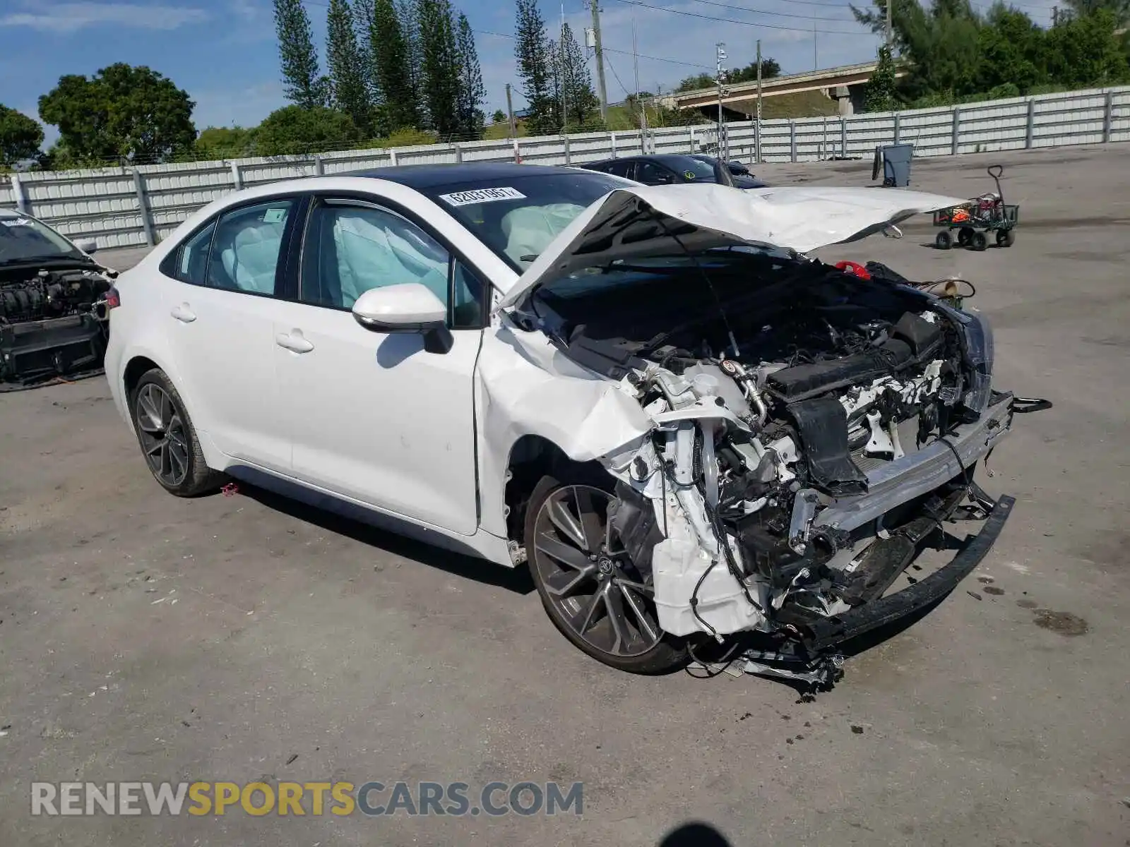 1 Photograph of a damaged car 5YFS4MCE2MP072129 TOYOTA COROLLA 2021
