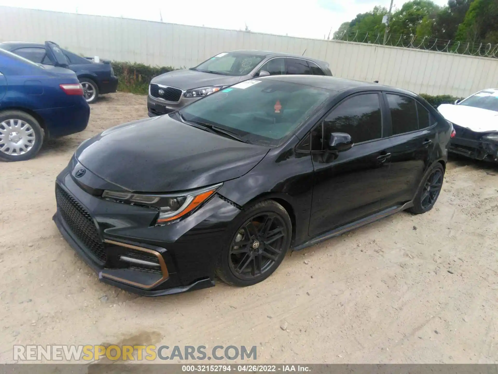 2 fotografías del automóvil dañado 5YFS4MCE2MP073636 TOYOTA COROLLA 2021