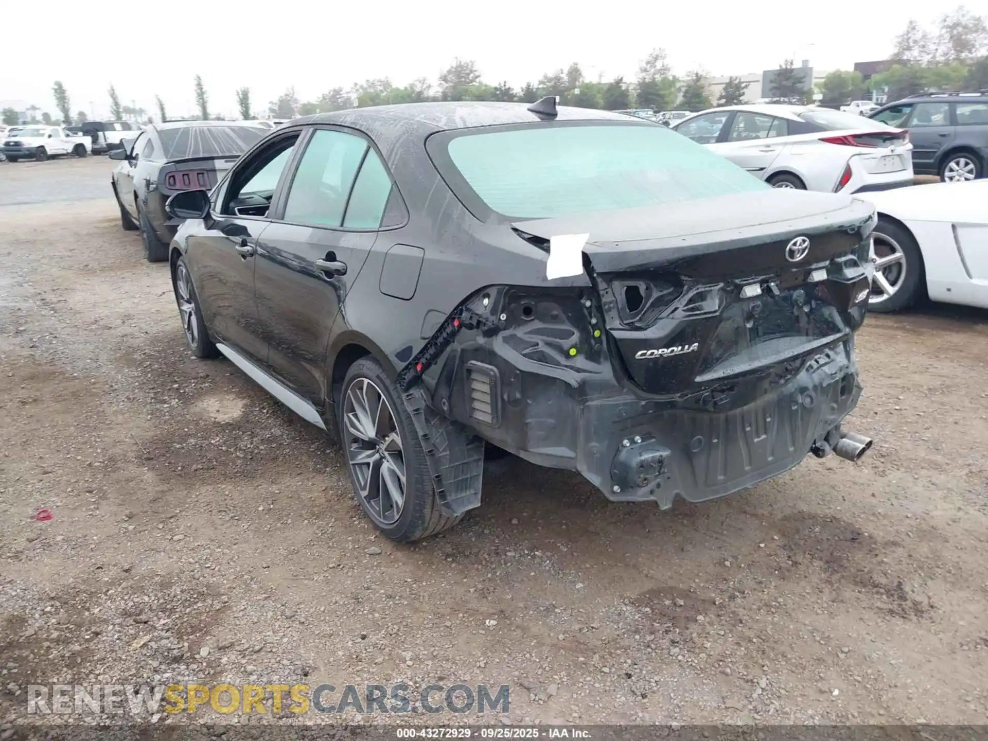 3 Photograph of a damaged car 5YFS4MCE3MP078120 TOYOTA COROLLA 2021