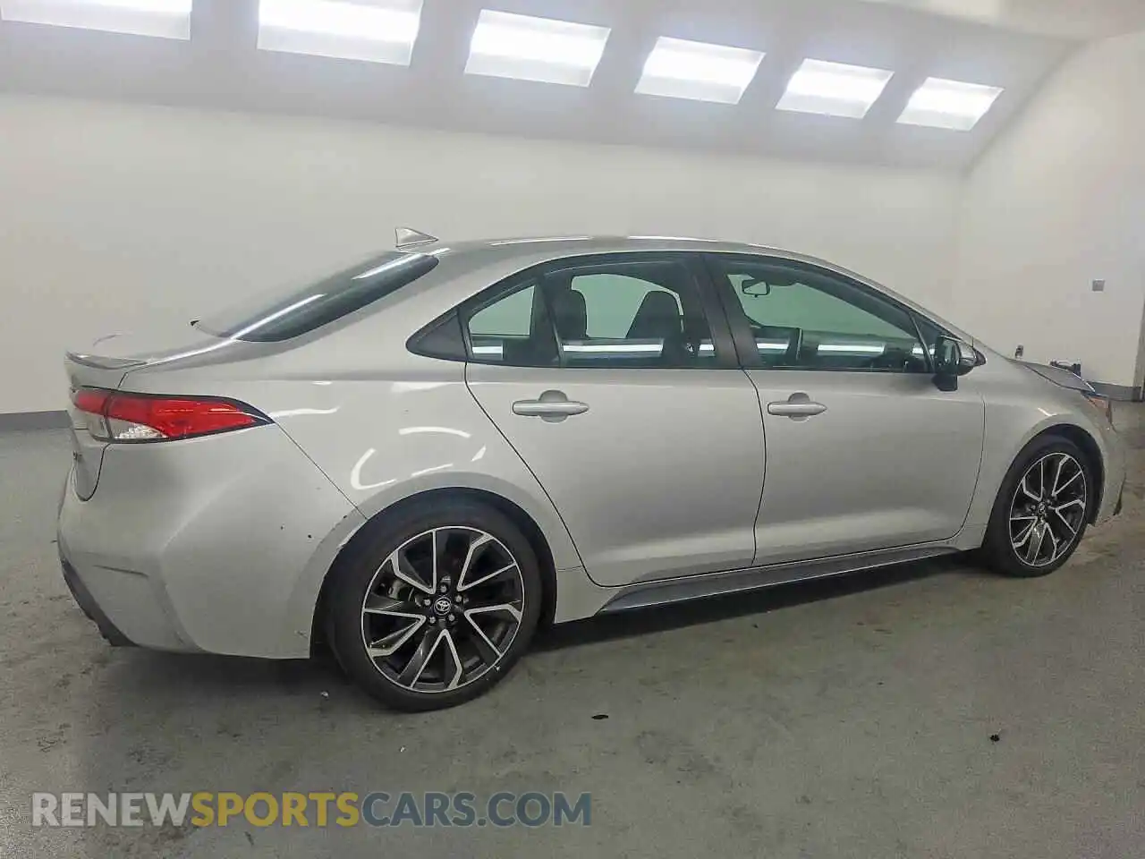 3 fotografías del automóvil dañado 5YFS4MCE3MP094236 TOYOTA COROLLA 2021