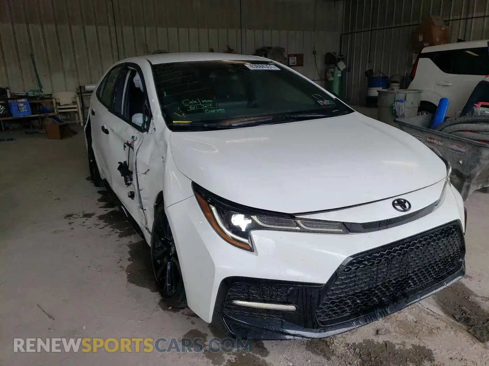 1 Photograph of a damaged car 5YFS4MCE4MP063044 TOYOTA COROLLA 2021