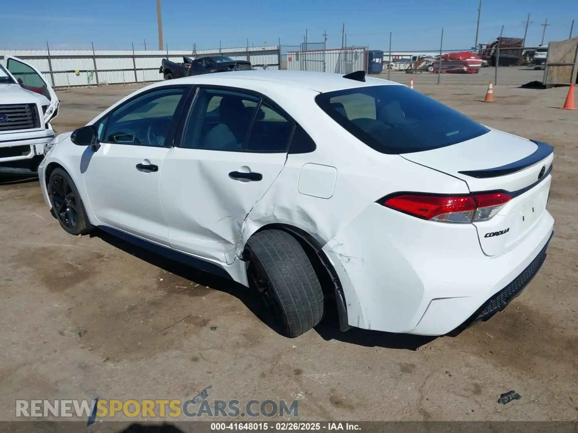 3 Photograph of a damaged car 5YFS4MCE4MP075548 TOYOTA COROLLA 2021