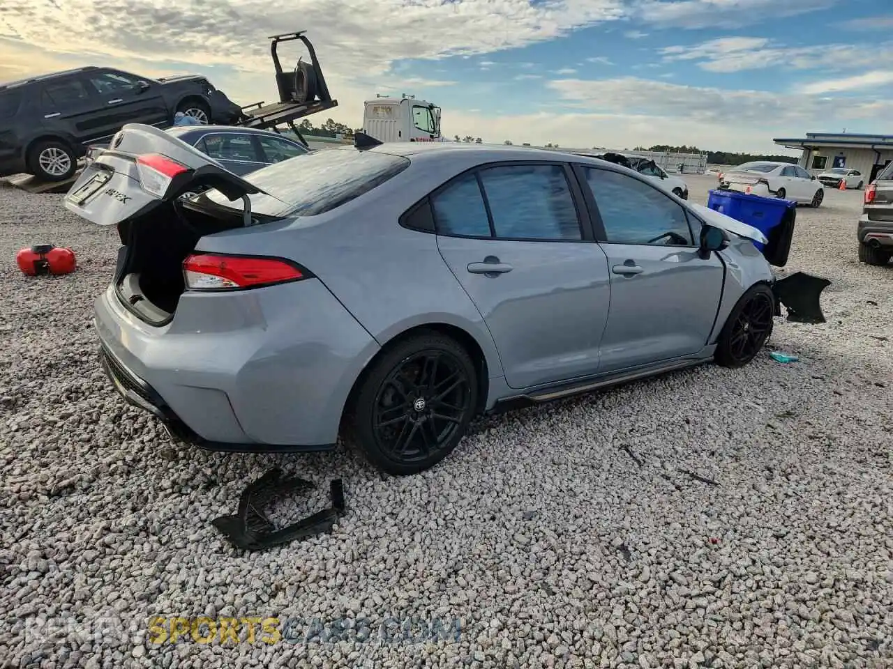 3 Photograph of a damaged car 5YFS4MCE4MP087926 TOYOTA COROLLA 2021