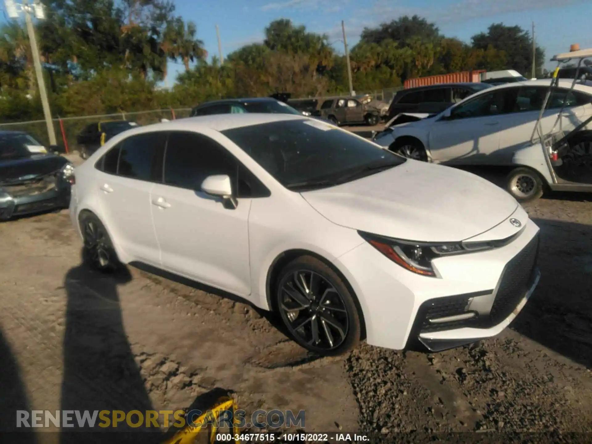 1 Photograph of a damaged car 5YFS4MCE4MP092754 TOYOTA COROLLA 2021