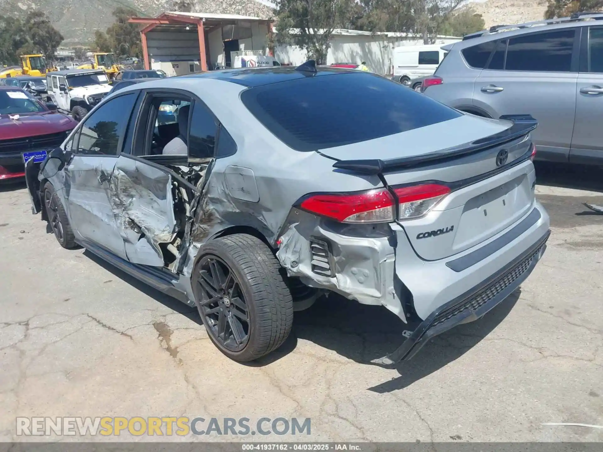 3 Photograph of a damaged car 5YFS4MCE5MP078023 TOYOTA COROLLA 2021