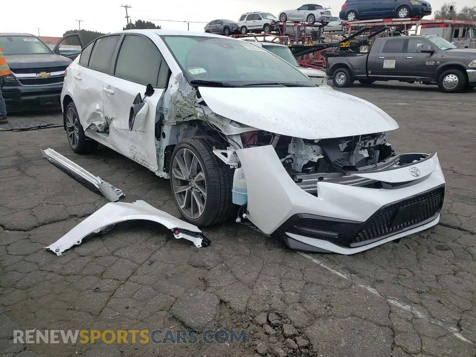 1 Photograph of a damaged car 5YFS4MCE6MP064180 TOYOTA COROLLA 2021