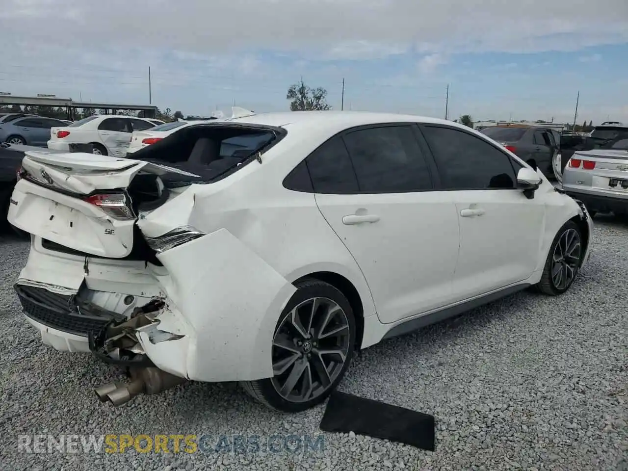 3 Photograph of a damaged car 5YFS4MCE6MP066771 TOYOTA COROLLA 2021