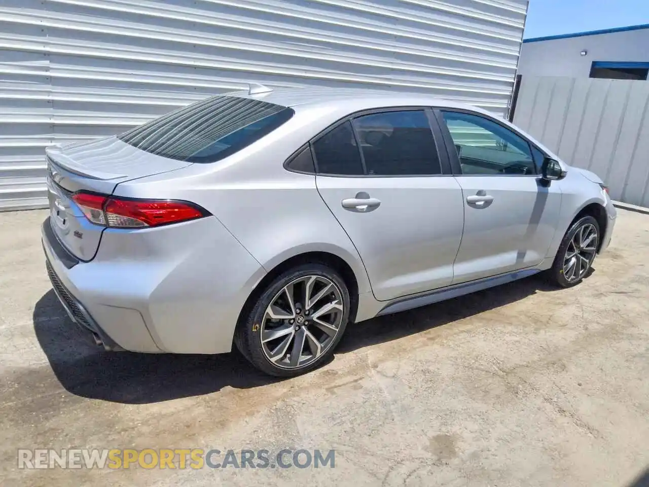 3 Photograph of a damaged car 5YFS4MCE7MP065483 TOYOTA COROLLA 2021