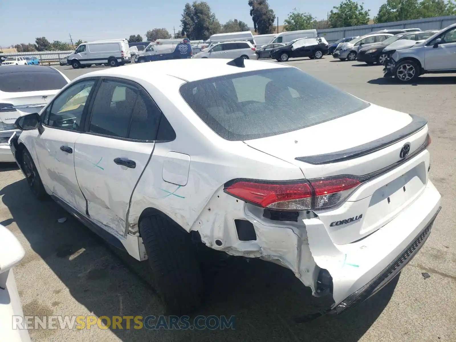 3 Photograph of a damaged car 5YFS4MCE7MP072031 TOYOTA COROLLA 2021