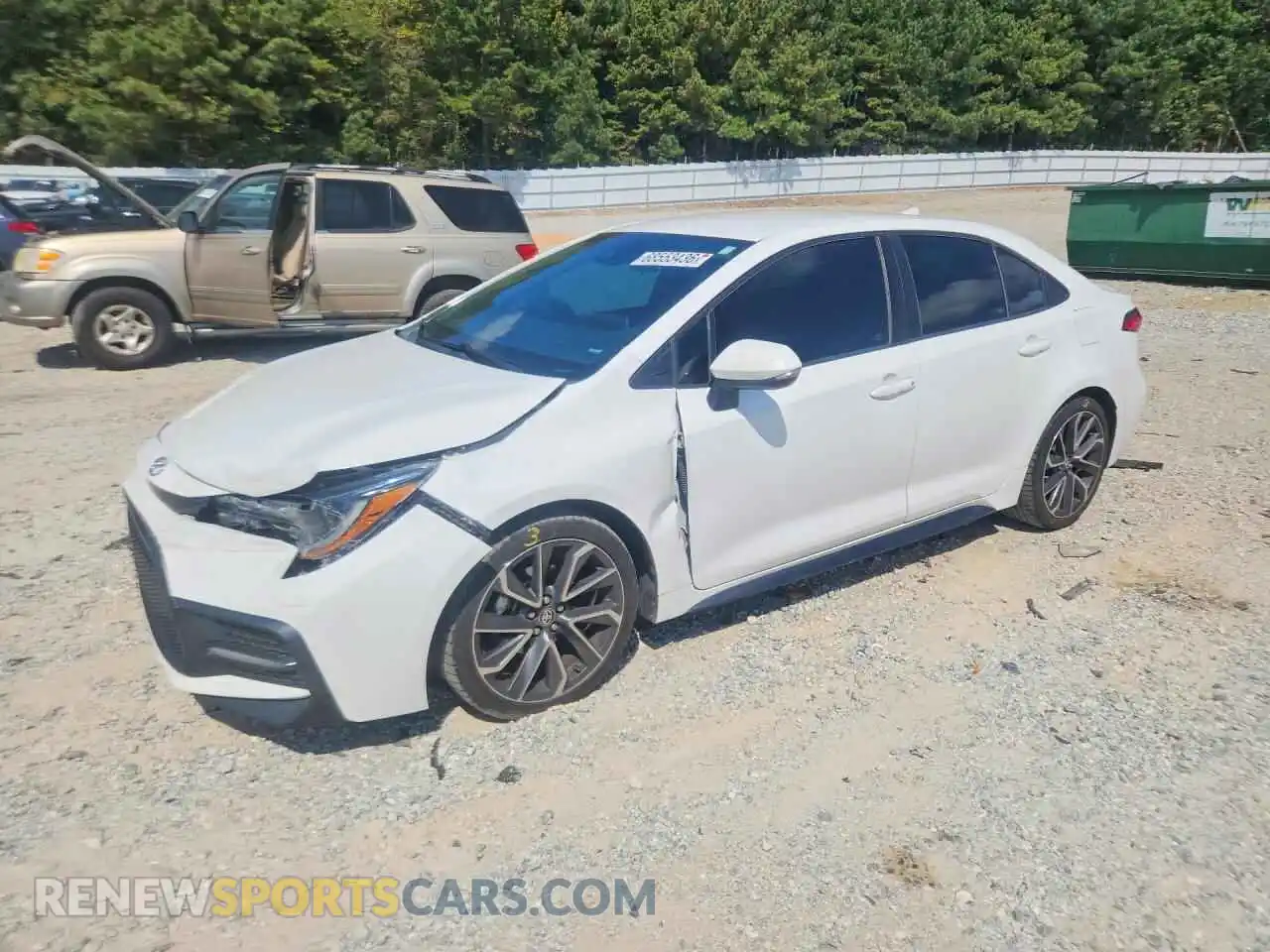 1 Photograph of a damaged car 5YFS4MCE8MP058705 TOYOTA COROLLA 2021