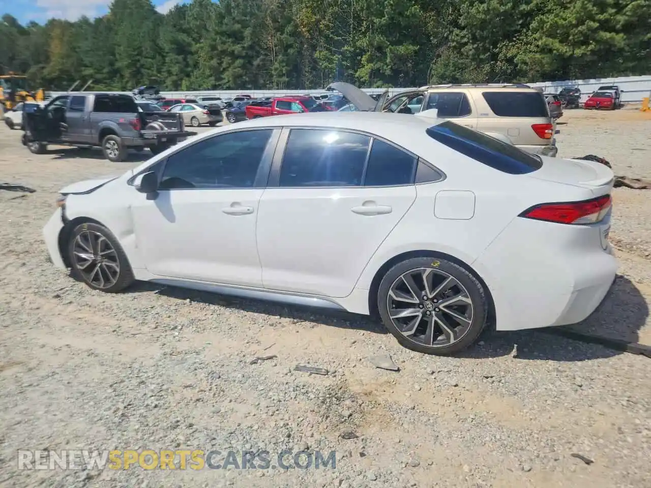2 Photograph of a damaged car 5YFS4MCE8MP058705 TOYOTA COROLLA 2021