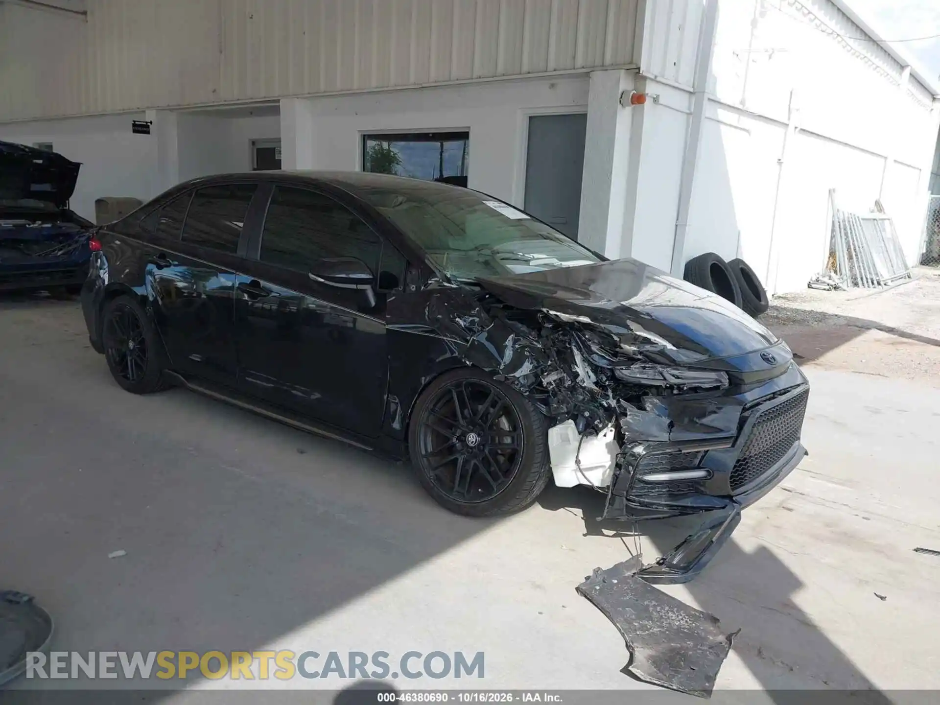 1 Photograph of a damaged car 5YFS4MCE8MP076055 TOYOTA COROLLA 2021
