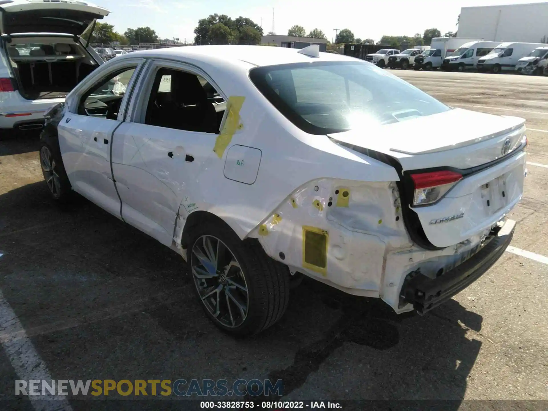 3 Photograph of a damaged car 5YFS4MCE9MP071897 TOYOTA COROLLA 2021