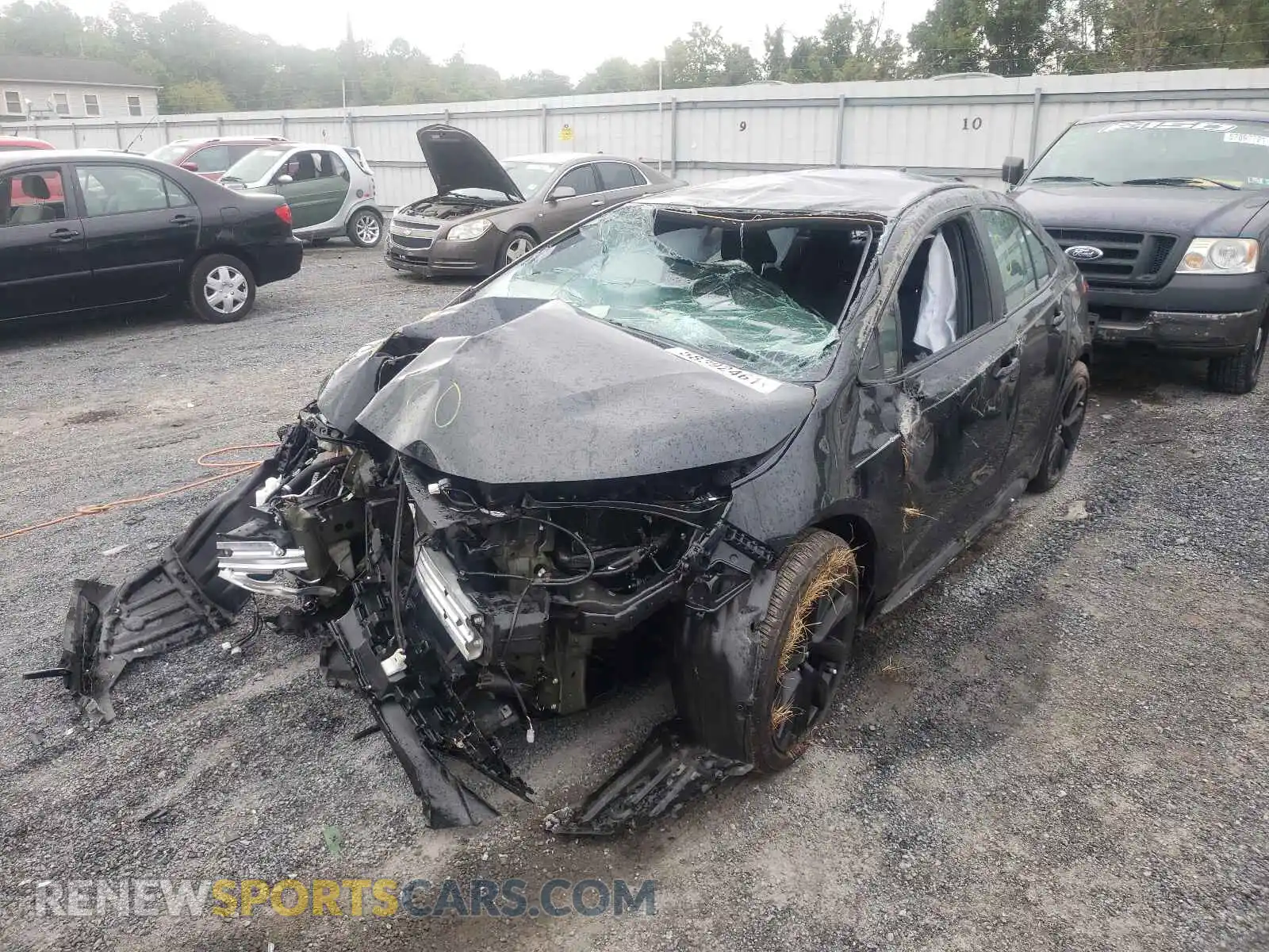 2 fotografías del automóvil dañado 5YFS4MCEXMP072444 TOYOTA COROLLA 2021