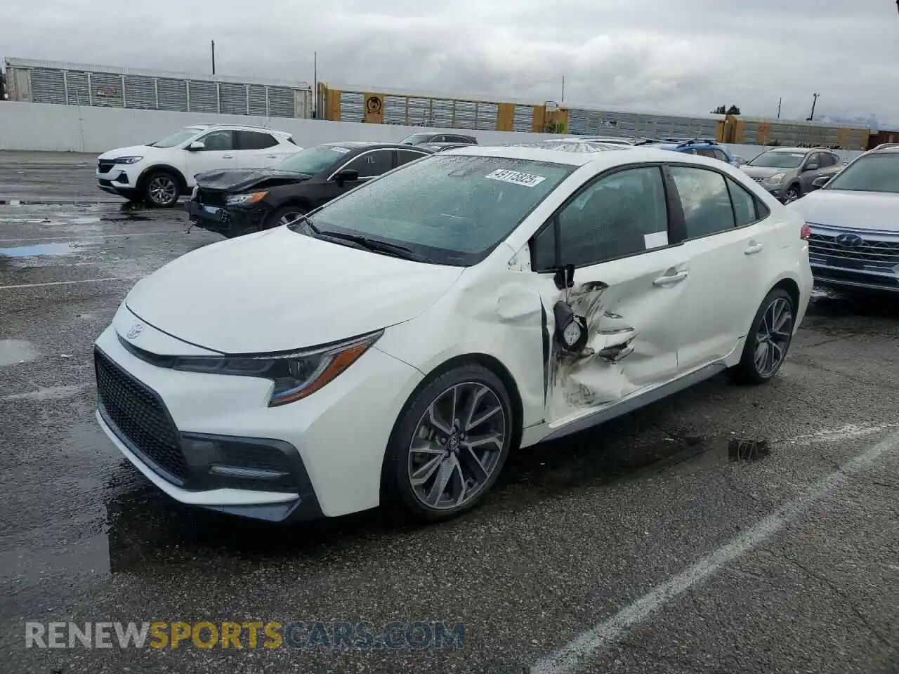 1 Photograph of a damaged car 5YFT4MCE1MP096166 TOYOTA COROLLA 2021