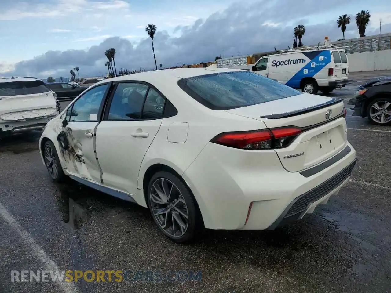 2 Photograph of a damaged car 5YFT4MCE1MP096166 TOYOTA COROLLA 2021