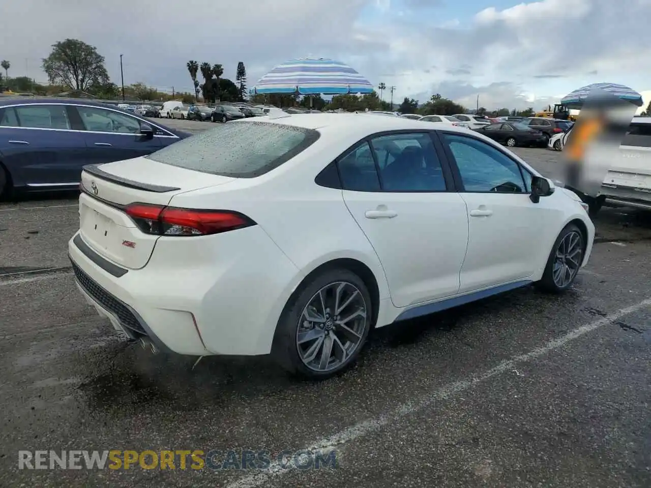 3 Photograph of a damaged car 5YFT4MCE1MP096166 TOYOTA COROLLA 2021