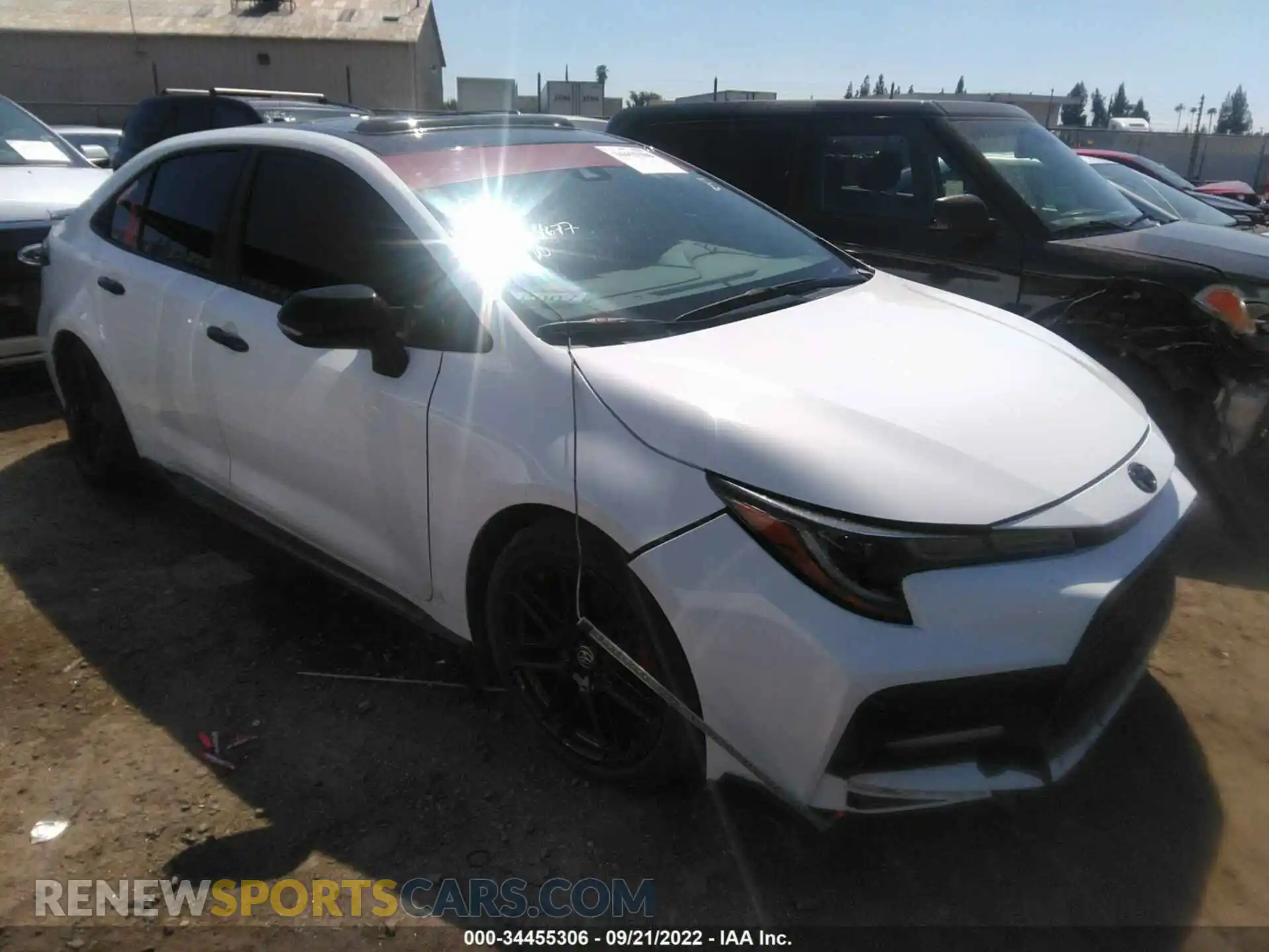 1 Photograph of a damaged car 5YFT4MCE4MP081113 TOYOTA COROLLA 2021