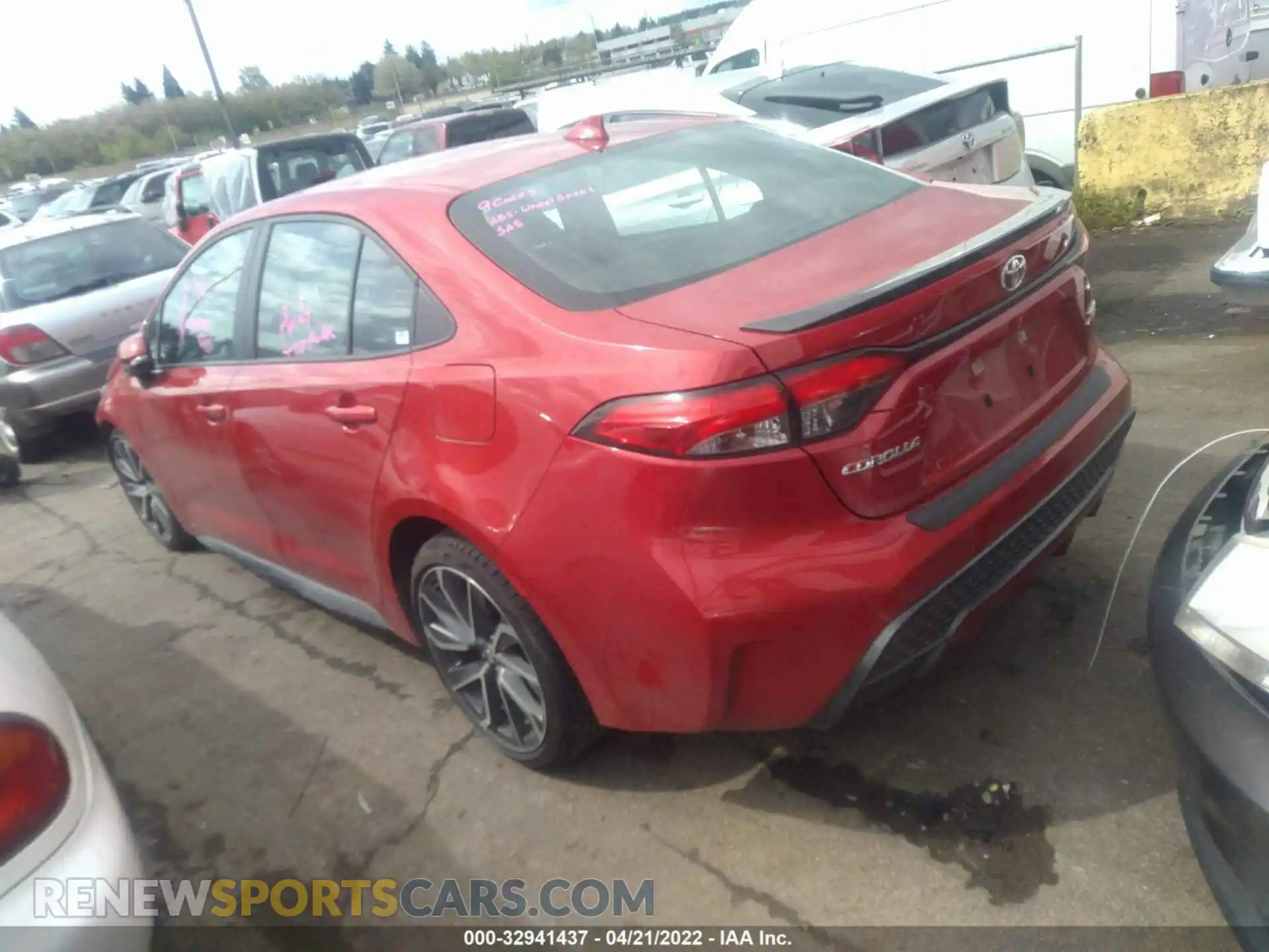 3 Photograph of a damaged car 5YFT4MCE5MP093349 TOYOTA COROLLA 2021