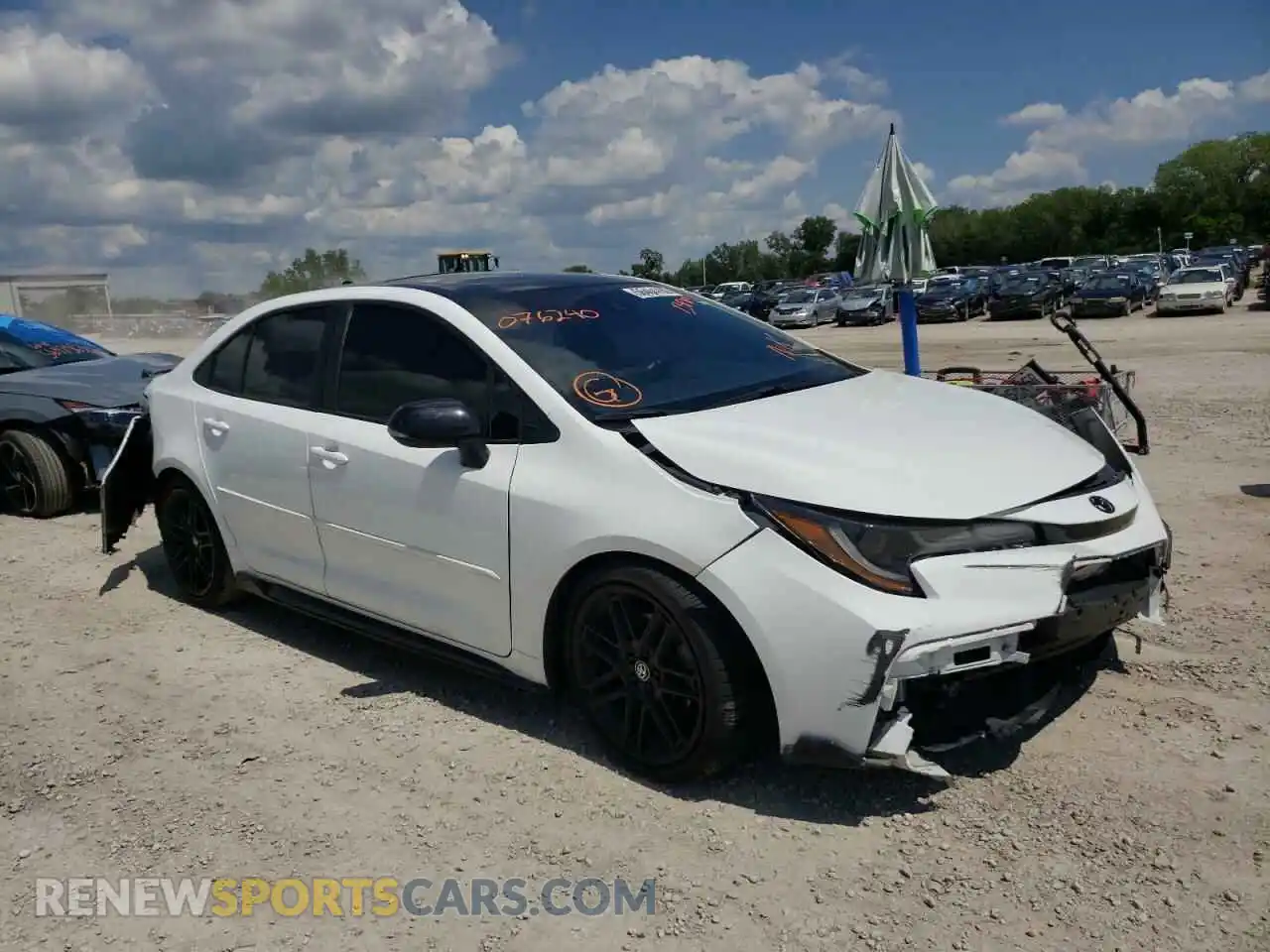 1 Photograph of a damaged car 5YFT4MCE8MP076240 TOYOTA COROLLA 2021