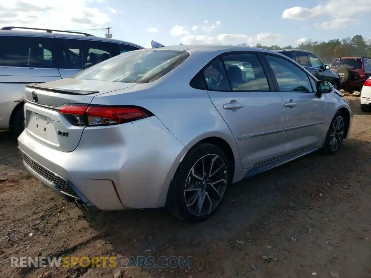 3 Photograph of a damaged car 5YFT4MCE8MP086007 TOYOTA COROLLA 2021