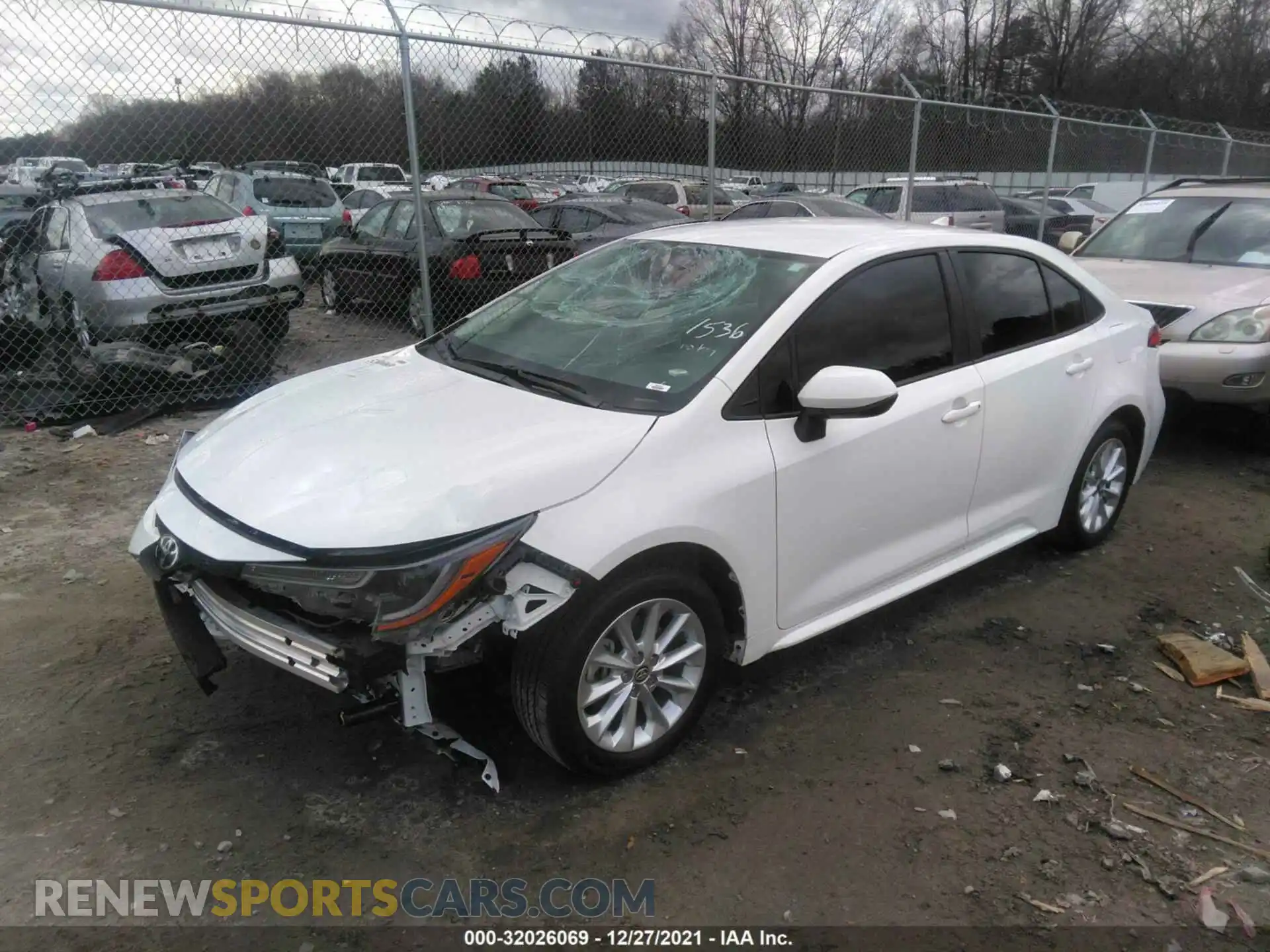 2 fotografías del automóvil dañado 5YFVPMAE2MP251536 TOYOTA COROLLA 2021