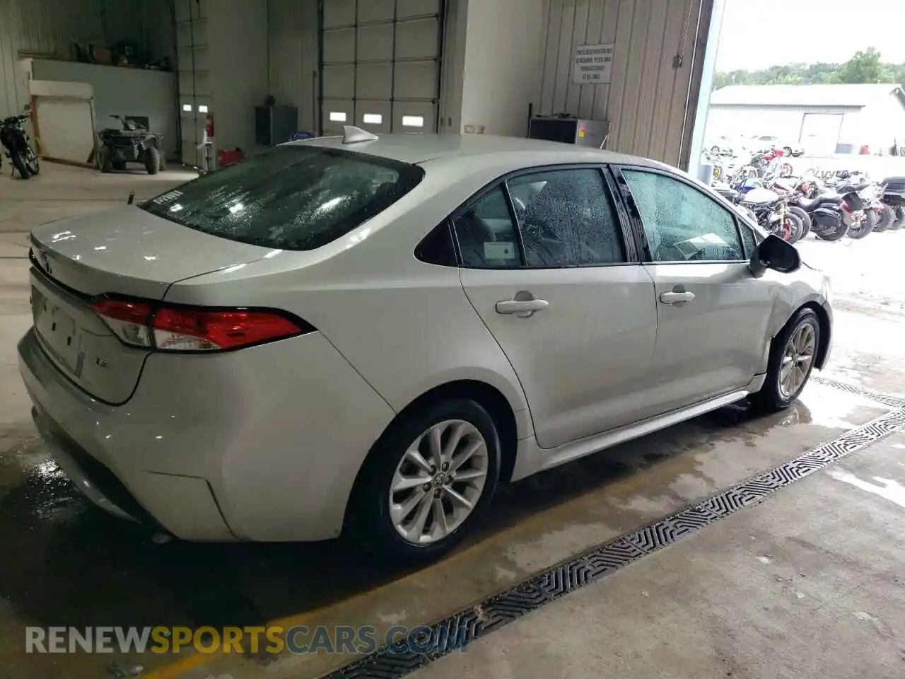 3 Photograph of a damaged car 5YFVPMAE7MP238216 TOYOTA COROLLA 2021