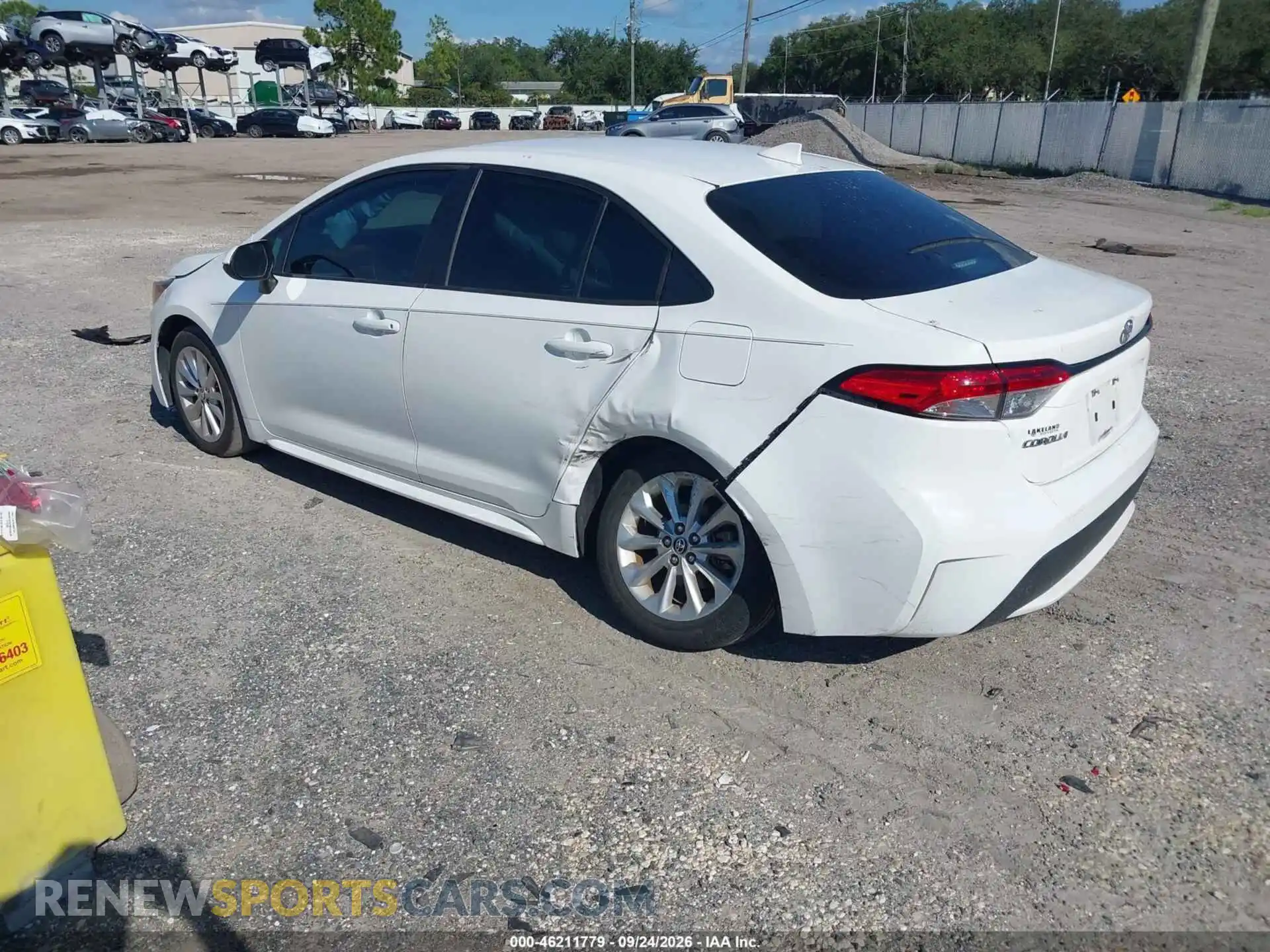 3 Photograph of a damaged car 5YFVPMAE8MP218721 TOYOTA COROLLA 2021
