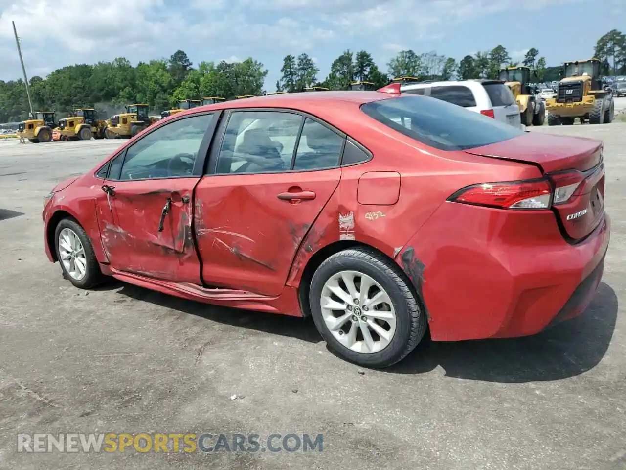 2 fotografías del automóvil dañado 5YFVPMAE9MP263540 TOYOTA COROLLA 2021
