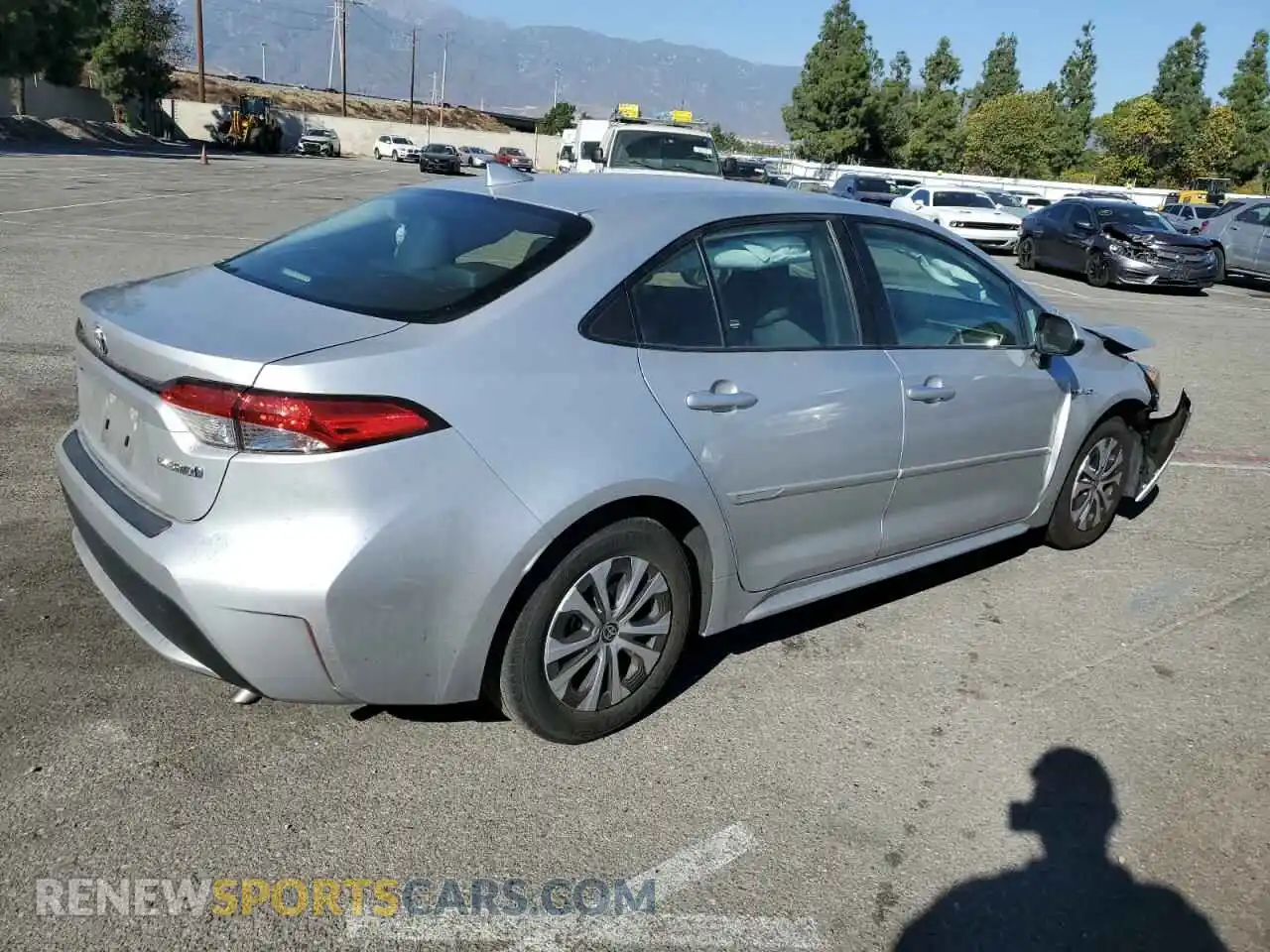 3 Photograph of a damaged car JTDEAMDE0MJ023357 TOYOTA COROLLA 2021