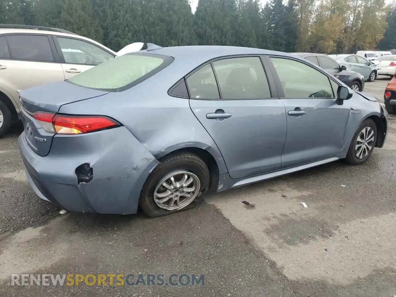 3 Photograph of a damaged car JTDEAMDE1MJ013792 TOYOTA COROLLA 2021
