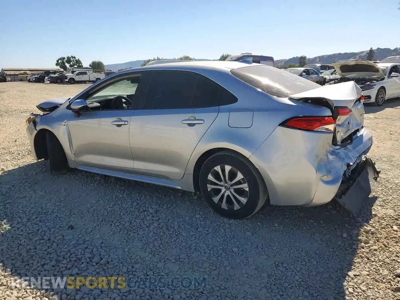 2 Photograph of a damaged car JTDEAMDE1MJ018846 TOYOTA COROLLA 2021