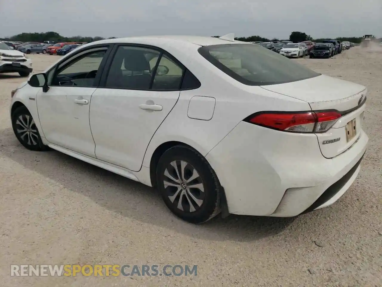 2 fotografías del automóvil dañado JTDEAMDE2MJ004809 TOYOTA COROLLA 2021