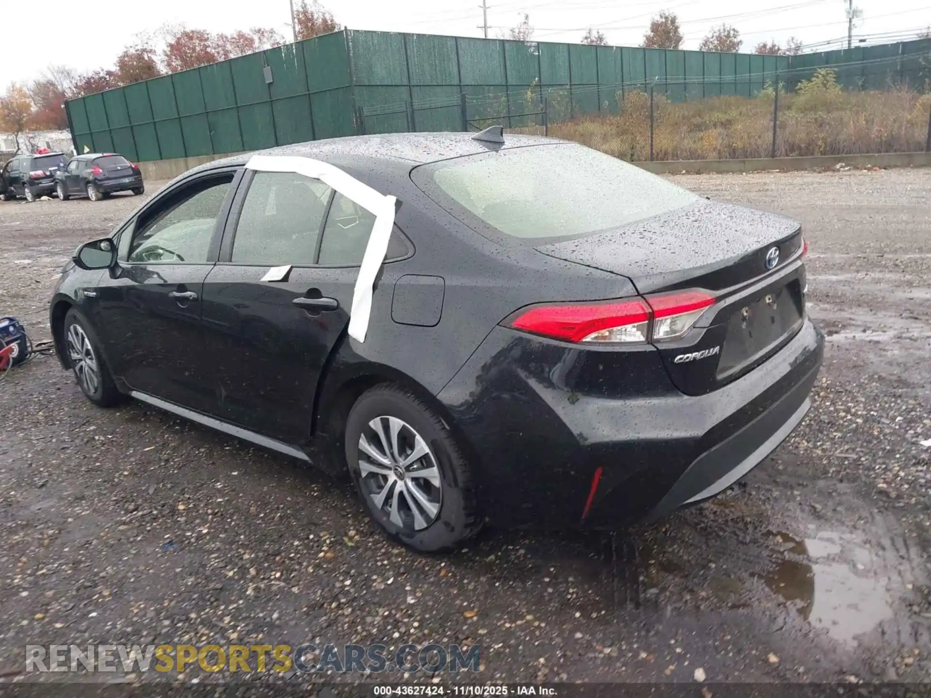 3 Photograph of a damaged car JTDEAMDE3MJ019299 TOYOTA COROLLA 2021